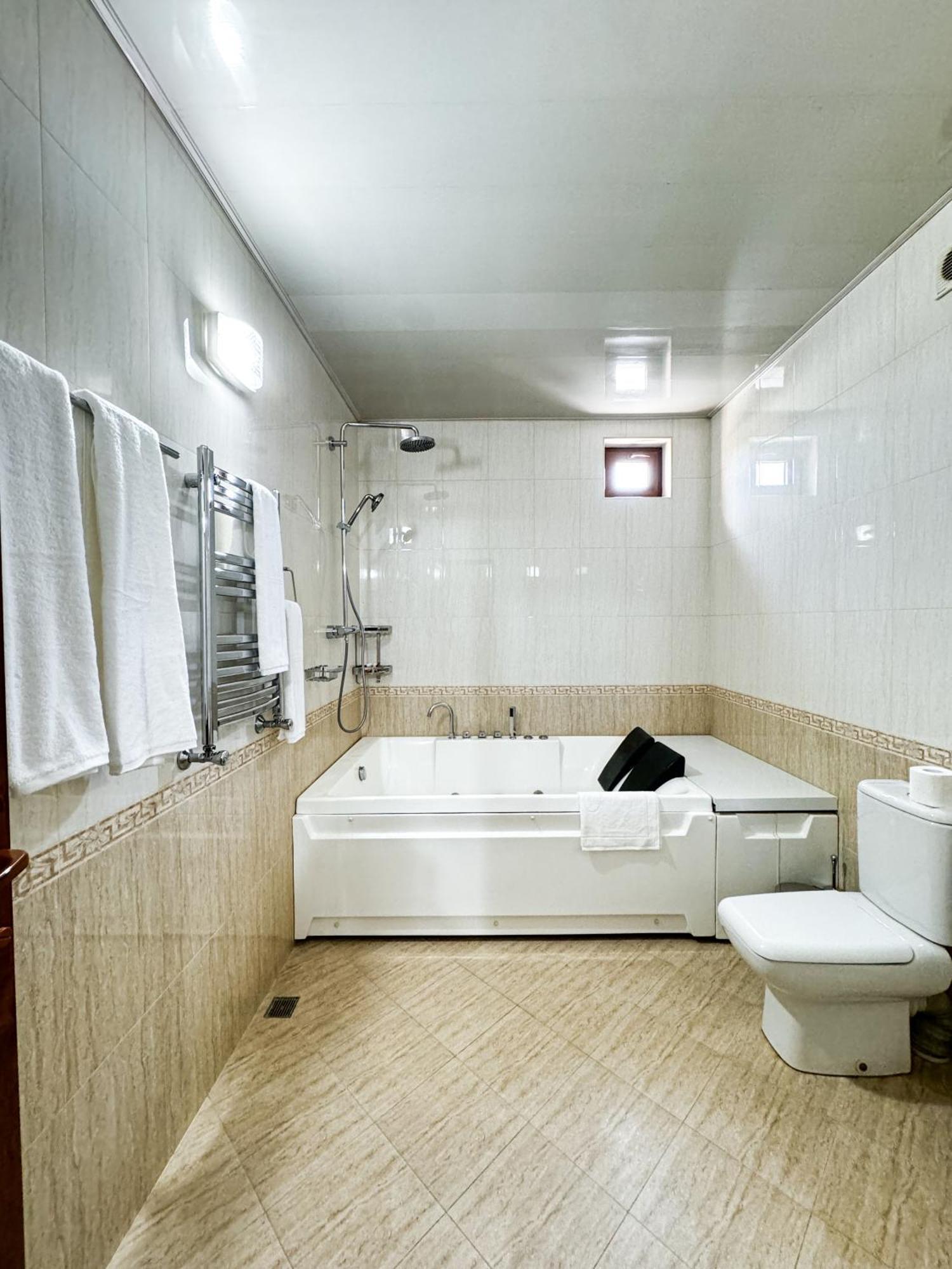 De Villa Hotel Самарканд Екстериор снимка