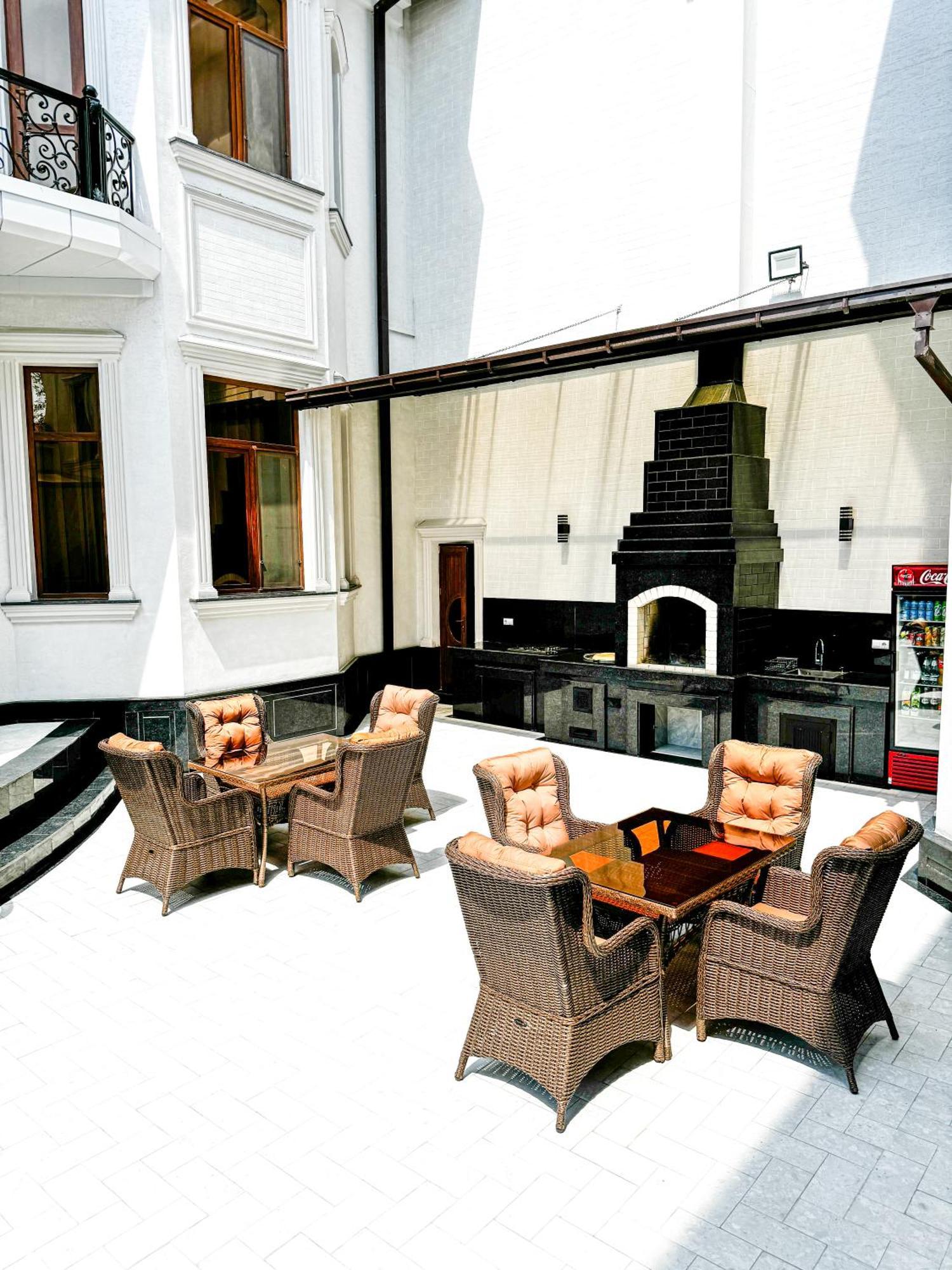 De Villa Hotel Самарканд Екстериор снимка