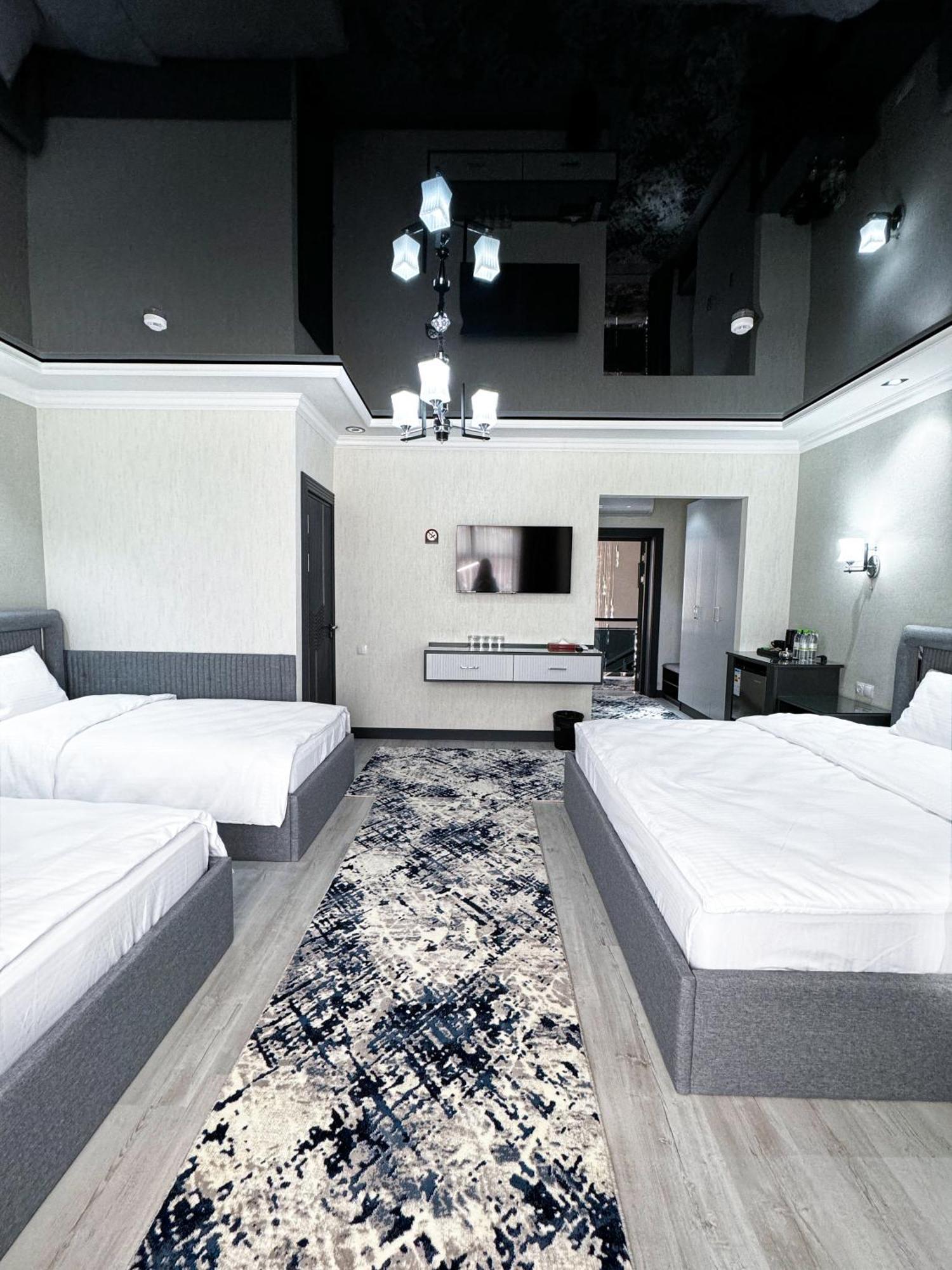 De Villa Hotel Самарканд Екстериор снимка